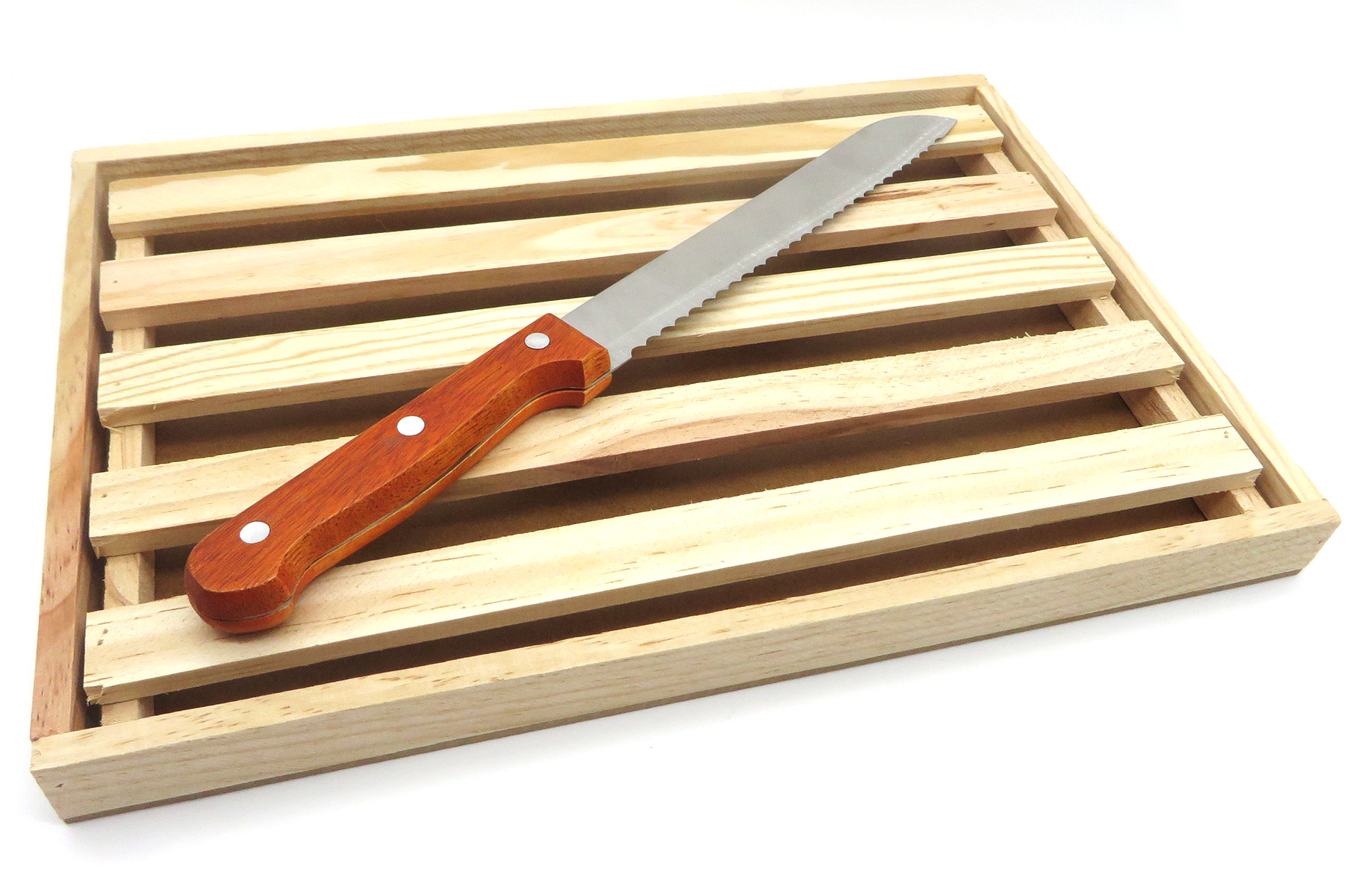 Tabla para cortar pan de madera con recogemigas y rejilla extraíble